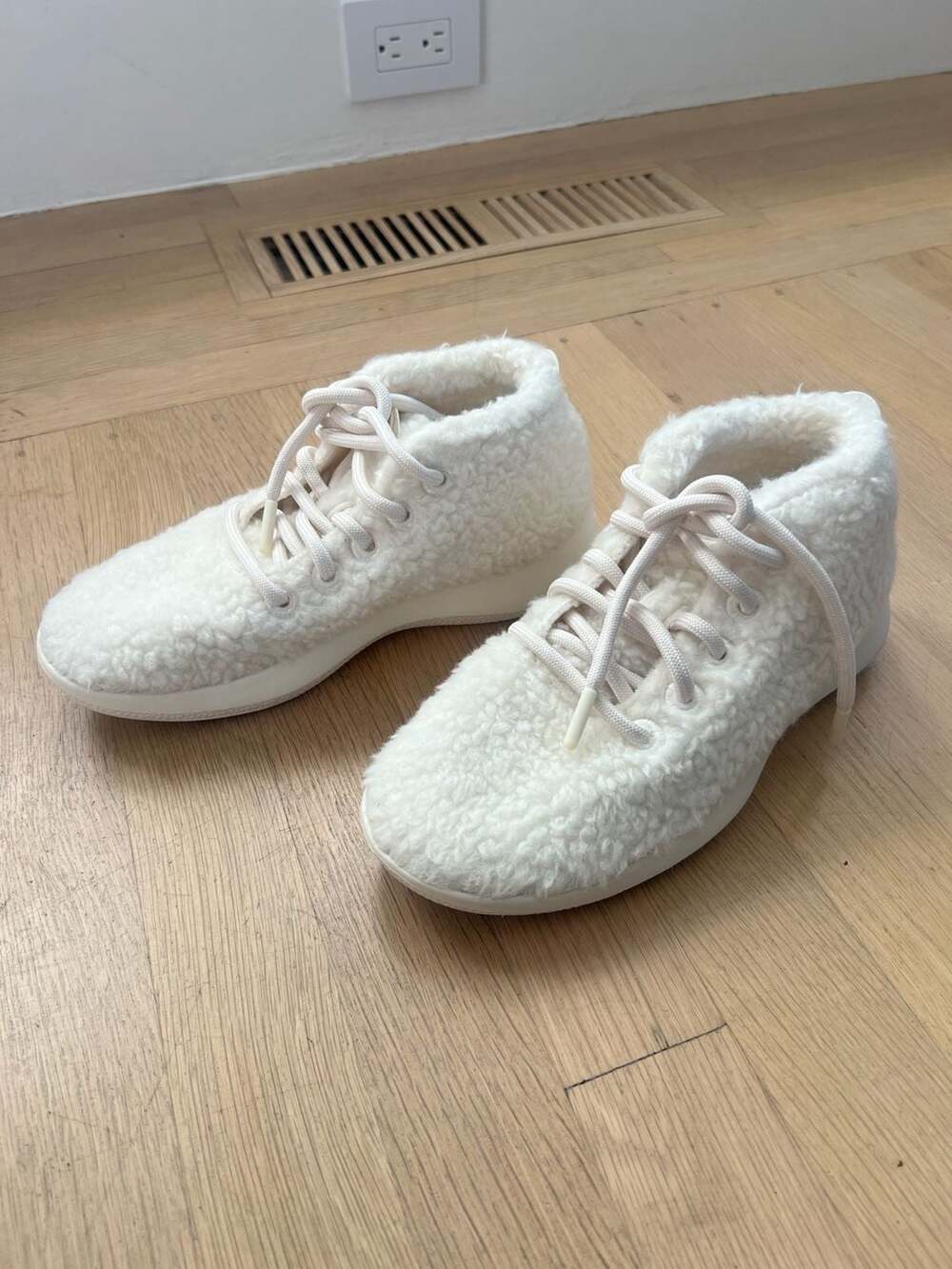Allbirds Wool Runner-Up Mizzle Double Fluff White Women's Size 6